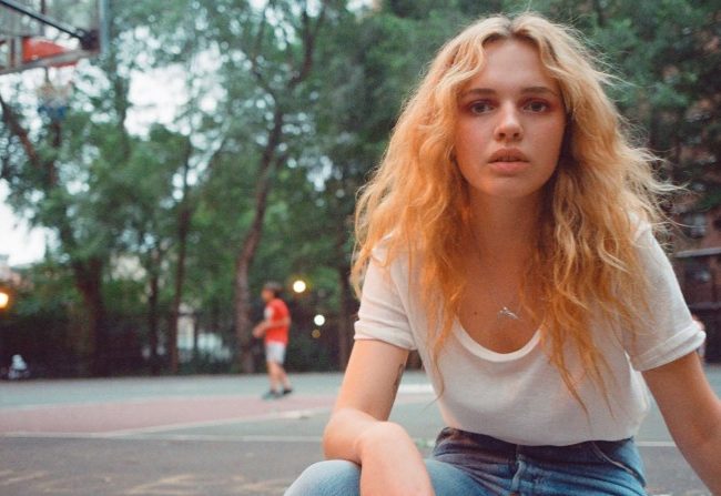 The Stand: Odessa Young es Frannie Golsmith